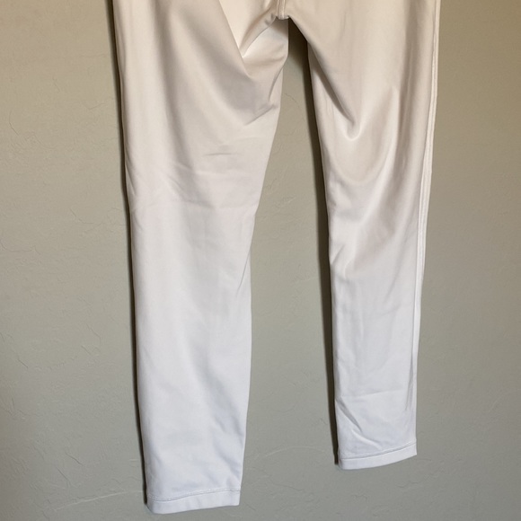Lululemon Wunder Under High-Rise Tight 25" *Full-On Luxtreme
White - Picture 12 of 14